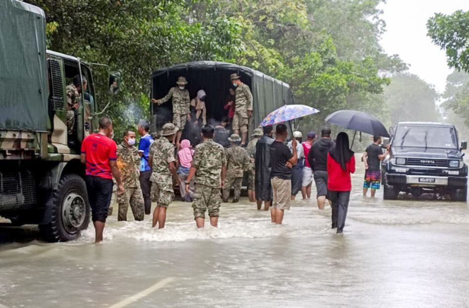 NADMA Agensi Penyelamat Dikerah Bantu Mangsa Banjir PM MYKMU NET