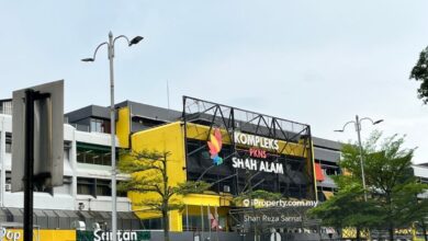 KOMPLEKS PKNS terletak di Seksyen 14 Shah Alam dibina pada tahun 1977. - Gambar Hiasan