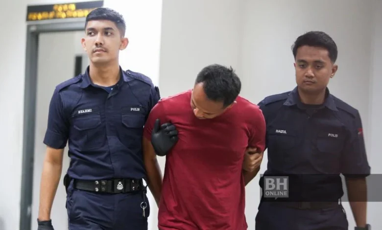 Buruh didakwa cederakan isteri dengan seterika