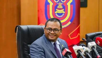 Amirudin hailed as ‘PM material’ for giving funds to Selangor opposition