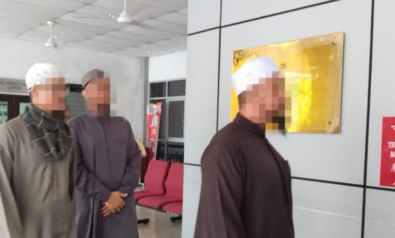 Pertuduhan tiga anak lelaki Abuya ditangguh