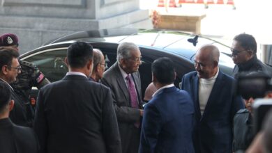 Tun M tiba di Mahkamah KL berhubung isu ‘Kutty’