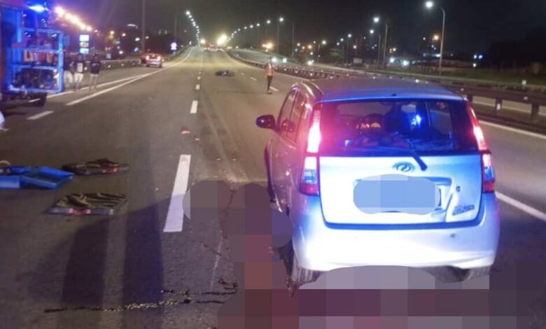 Pemuda maut tersepit bawah Perodua Viva