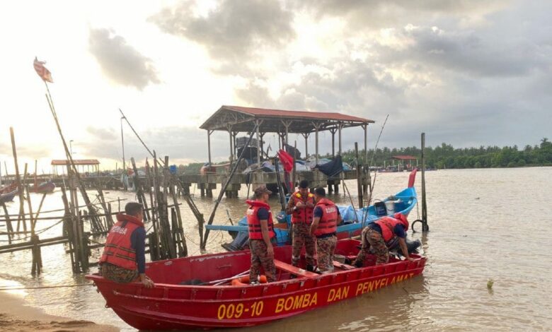 Lelaki dikhuatiri lemas jatuh sungai