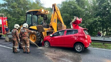 Tukang masak maut kereta langgar jentolak