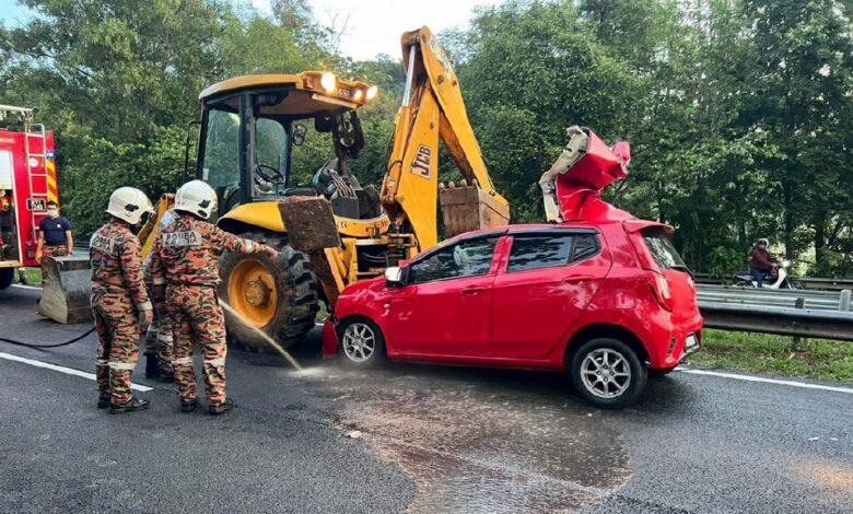 Tukang masak maut kereta langgar jentolak