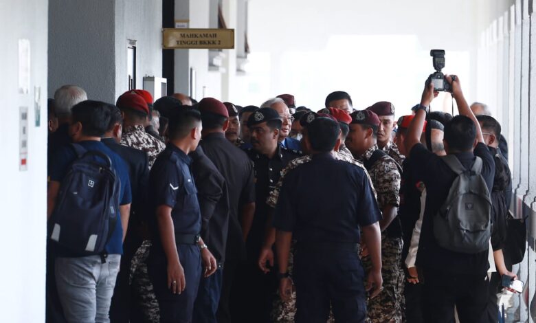 1MDB: Najib diperintah bela diri 21 pertuduhan ubah wang haram