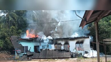 Kanak-kanak 7 tahun, ibu melecur rumah terbakar