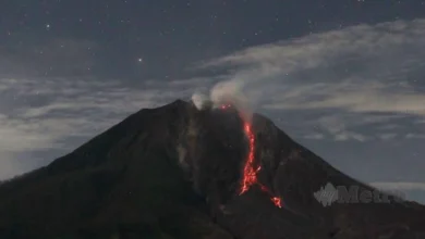 9 maut, Gunung Lewotobi Laki-Laki meletus