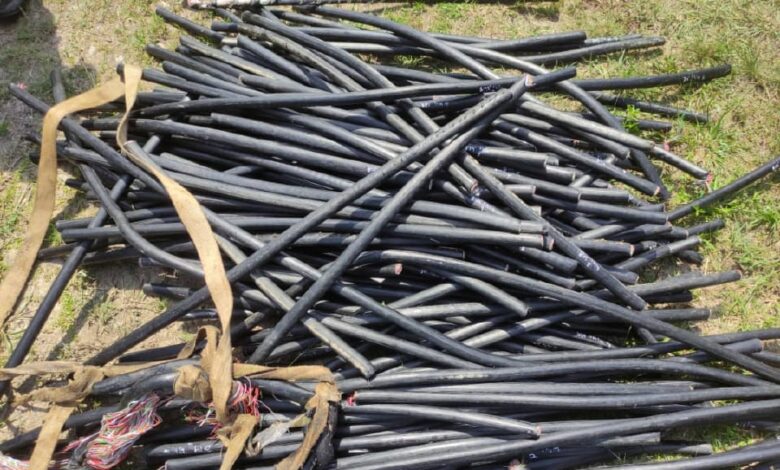 Tiga lelaki curi kabel TM ditahan selepas larikan diri 60 km