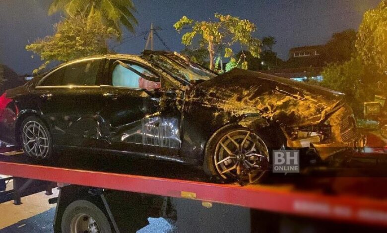 Kereta bertembung, dua maut dua cedera parah