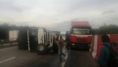 2 lori kemalangan di lebuh raya, trafik sesak lebih 5km