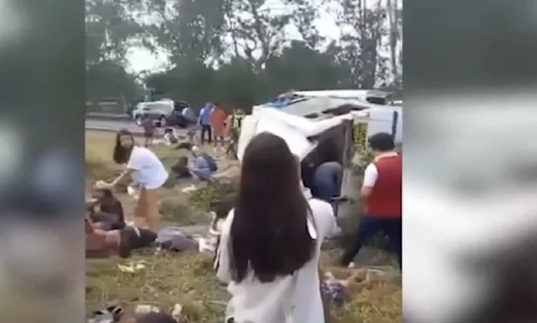 31 cedera kemalangan bas kereta di Filipina