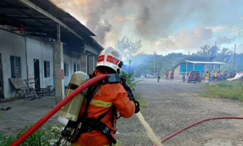 Rumah panjang hangus di ambang tahun baharu, 21 keluarga hilang tempat tinggal