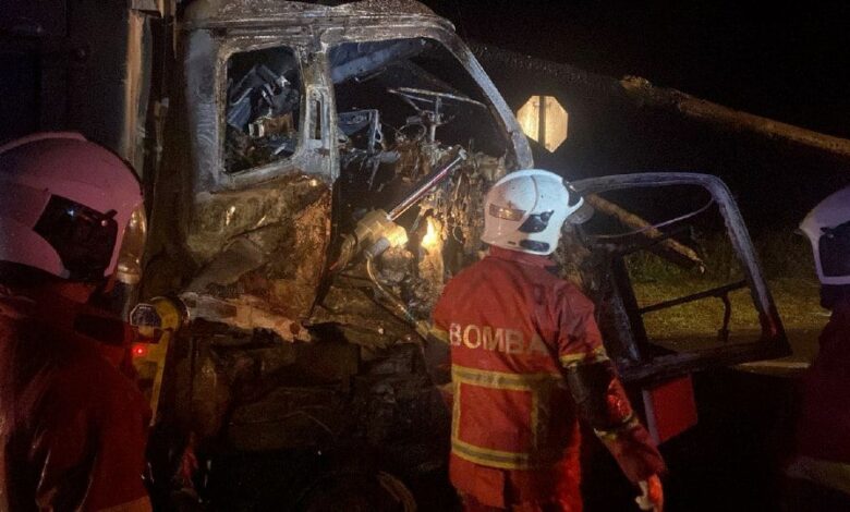 Pemandu lori rentung nahas di Jalan Bintulu-Miri