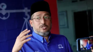 Set guidelines to rein in your people, Umno man urges DAP