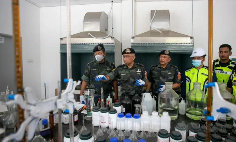 Pusat proses 'e-waste' haram diserbu, saintis China ditahan, nilai rampasan RM1.3 bilion