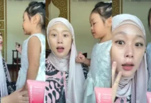 Gelagat Rina Menyakat Sambil Makeupkan Maryam [VIDEO]
