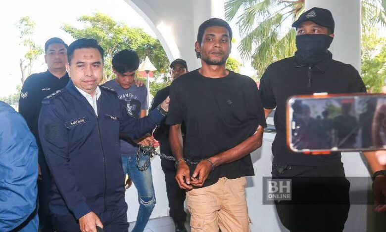 Bakar rumah di Tongkang Yard: 2 penganggur didakwa bunuh warga emas, anak angkat