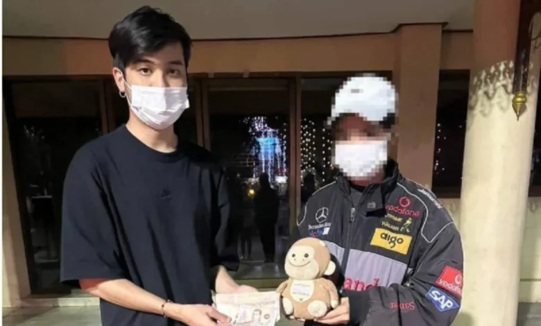 Patung monyet paling berharga