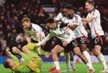 Leno muncul wira Fulham aibkan Man United