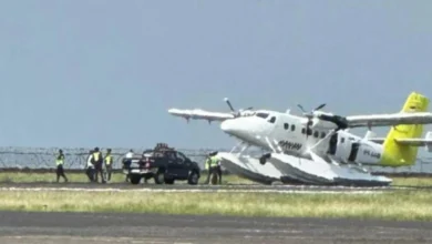 Pesawat 'tersekat' di landasan lapangan terbang Bali