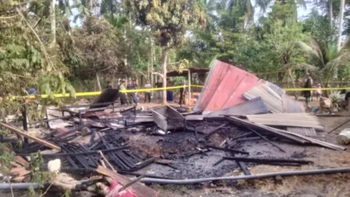 Cemburukan isteri, rumah dibakar