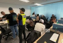 Ops Dadu: Polis serbu pusat panggilan judi dalam talian, 30 ditahan