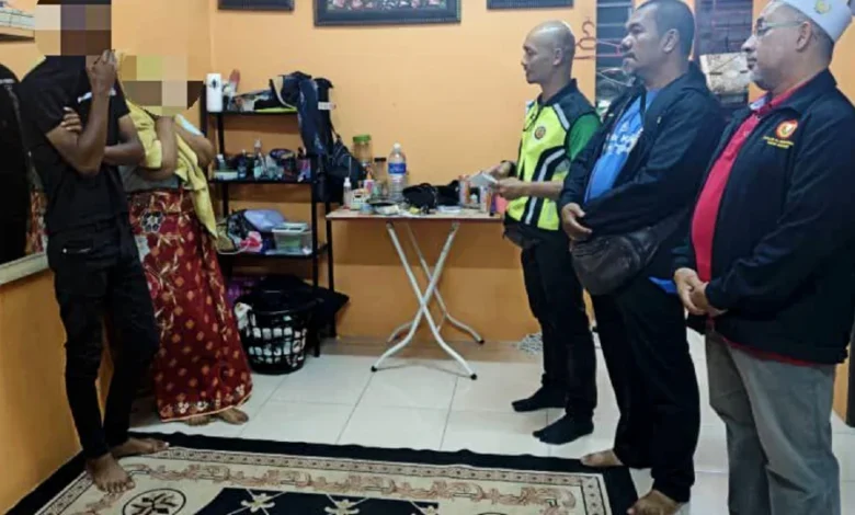 Wanita berstatus isteri disyaki berkhalwat dengan lelaki bujang