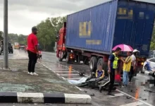Wanita Thailand maut, anak cedera nahas motosikal-treler di Padang Besar