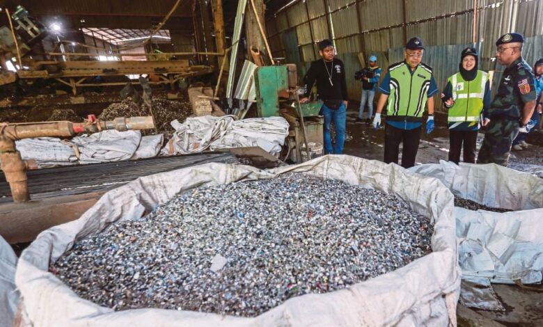 Lebih 2,000 tan e-waste bernilai RM11.6 juta disita dalam Ops Hazard