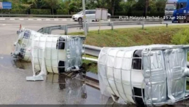 3 tong bahan kimia tumpah, susur masuk plaza tol Ayer Hitam ditutup