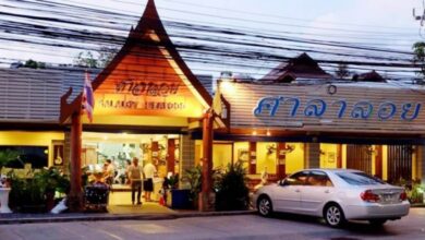 Pemilik tangkap pelancong wanita buang air besar di luar restoran