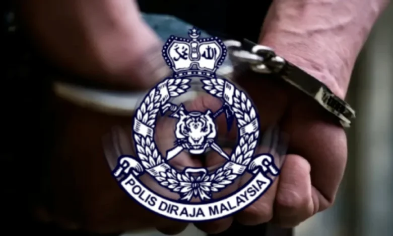 Lelaki Singapura ditahan kes tengkar, khianat tendang kereta hingga rosak