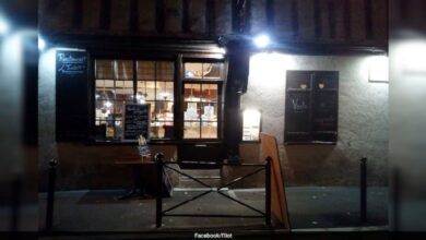 Restoran denda pelanggan tidak sama dalam tempahan