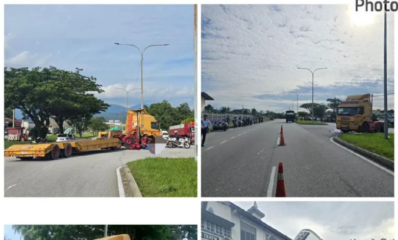 Seorang penunggang motosikal maut selepas merempuh treler yang membuat pusingan U di Jalan Persiaran Ros, Bukit Sentosa, petang semalam. - Foto ihsan Polis