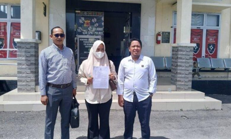 Isteri wakil rakyat lapor polis suami kahwin lain