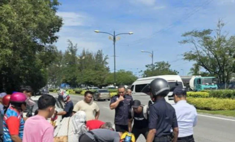 Budak maut, sepupu parah dirempuh kereta ketika melintas
