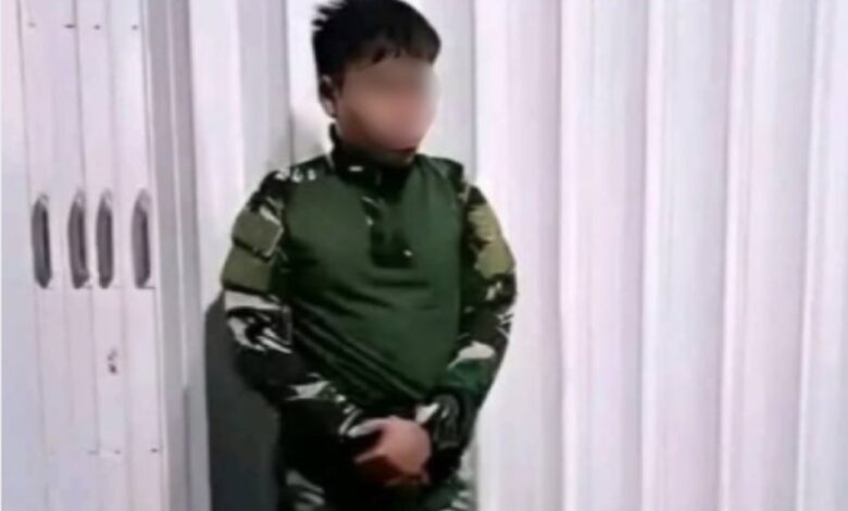 Remaja menyamar jadi askar demi pikat wanita