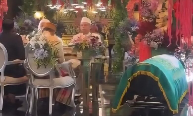 Pengantin sebak akad nikah sebelah jenazah bapa