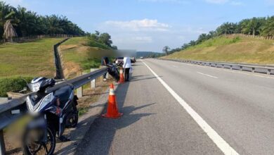 Remaja maut, dua motosikal bergesel