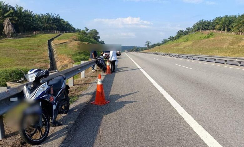 Remaja maut, dua motosikal bergesel