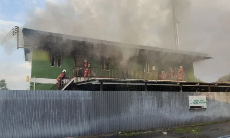 Bangunan maahad tahfiz terbakar, 20 pelajar, 4 ustaz selamat