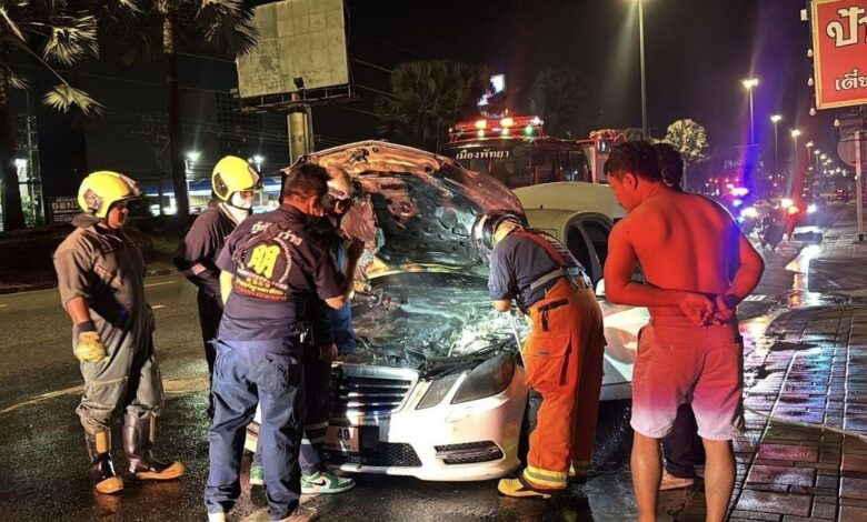 Kereta mewah pegawai kanan polis terbakar ketika pulang ke rumah