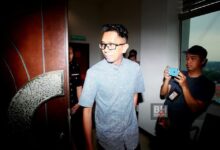Pengubahan wang haram lebih RM900,000: Pegawai Imigresen Johor mengaku tak bersalah