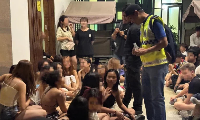 Penuntut khayal di 'pesta persendirian' dalam rumah banglo ditahan