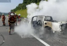 Pacuan empat roda terbakar, bertembung dengan lori