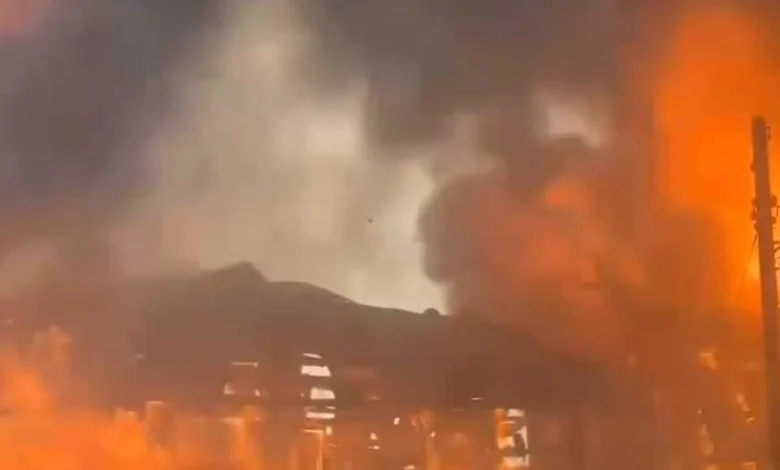 14 kedai papan usia 100 tahun musnah terbakar di Jasin