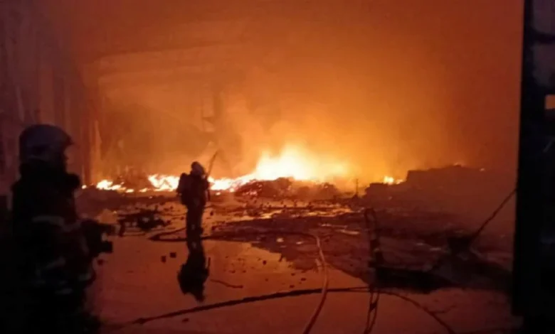 8 jam padam kebakaran gudang kilang perabot - Bomba