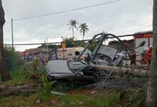 Lelaki maut kereta rempuh tiang elektrik